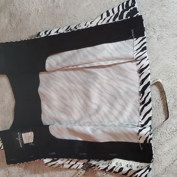 POSITIVE ATTITUDE Petite Womens Back Button Zebra Striped Tank Top-Sz 10P - Picture 11 of 12